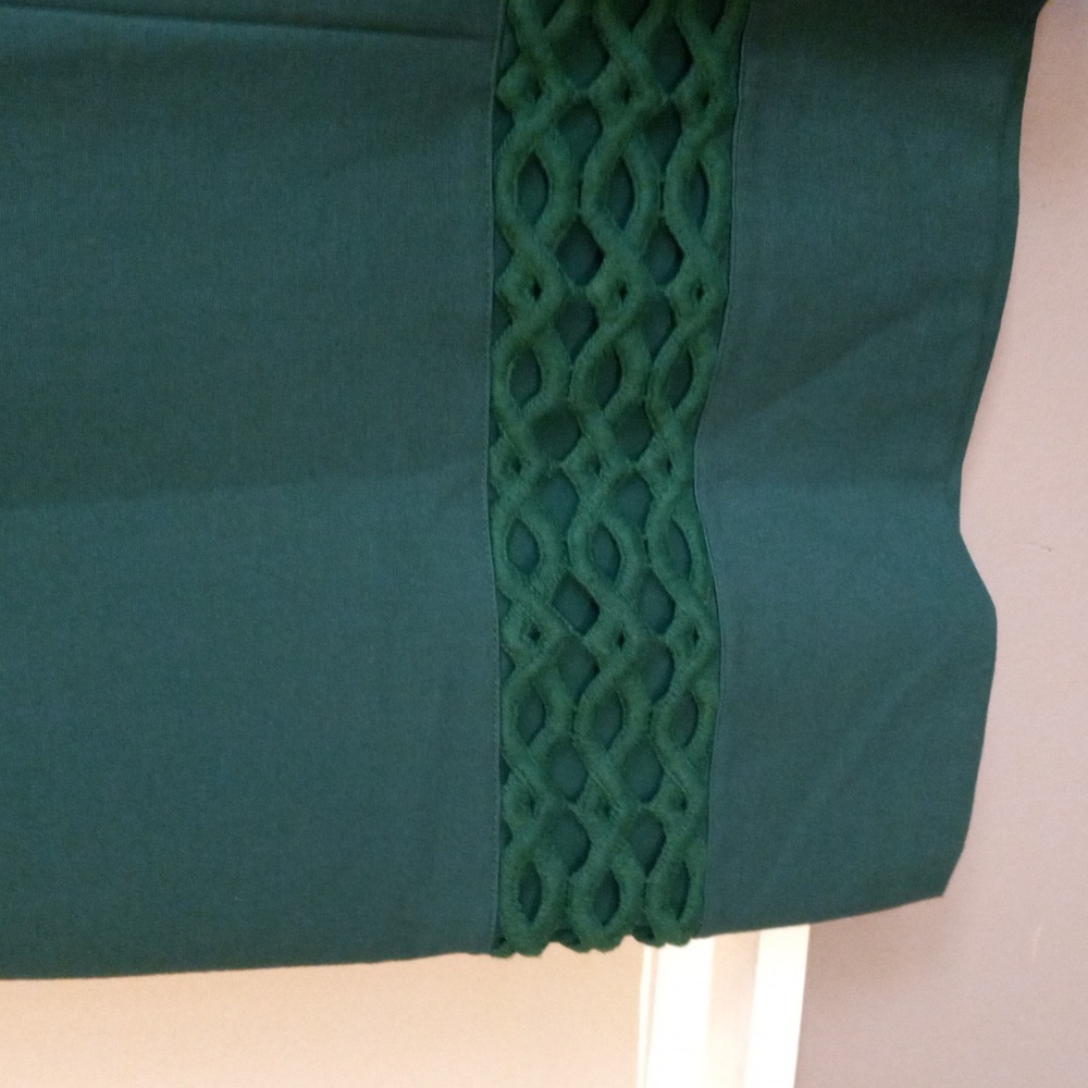Ann Taylor Petite, Hunter Green, Sleeveless, Embroidered, Zip Back Dress - Picture 3 of 11